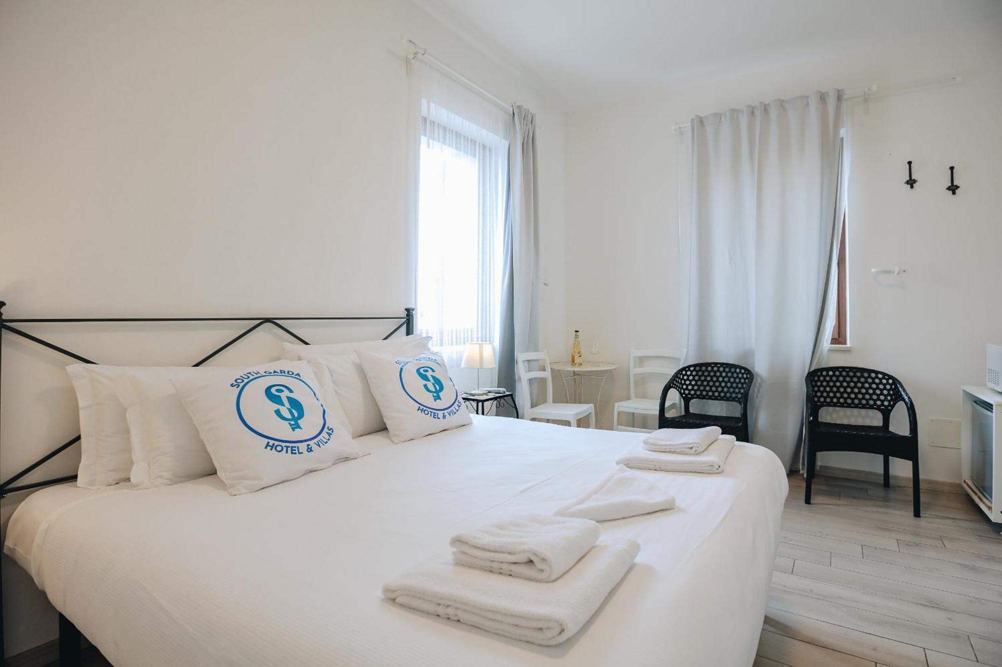 Sg Rooms - Casa Laura 페스키에라델가르다 외부 사진