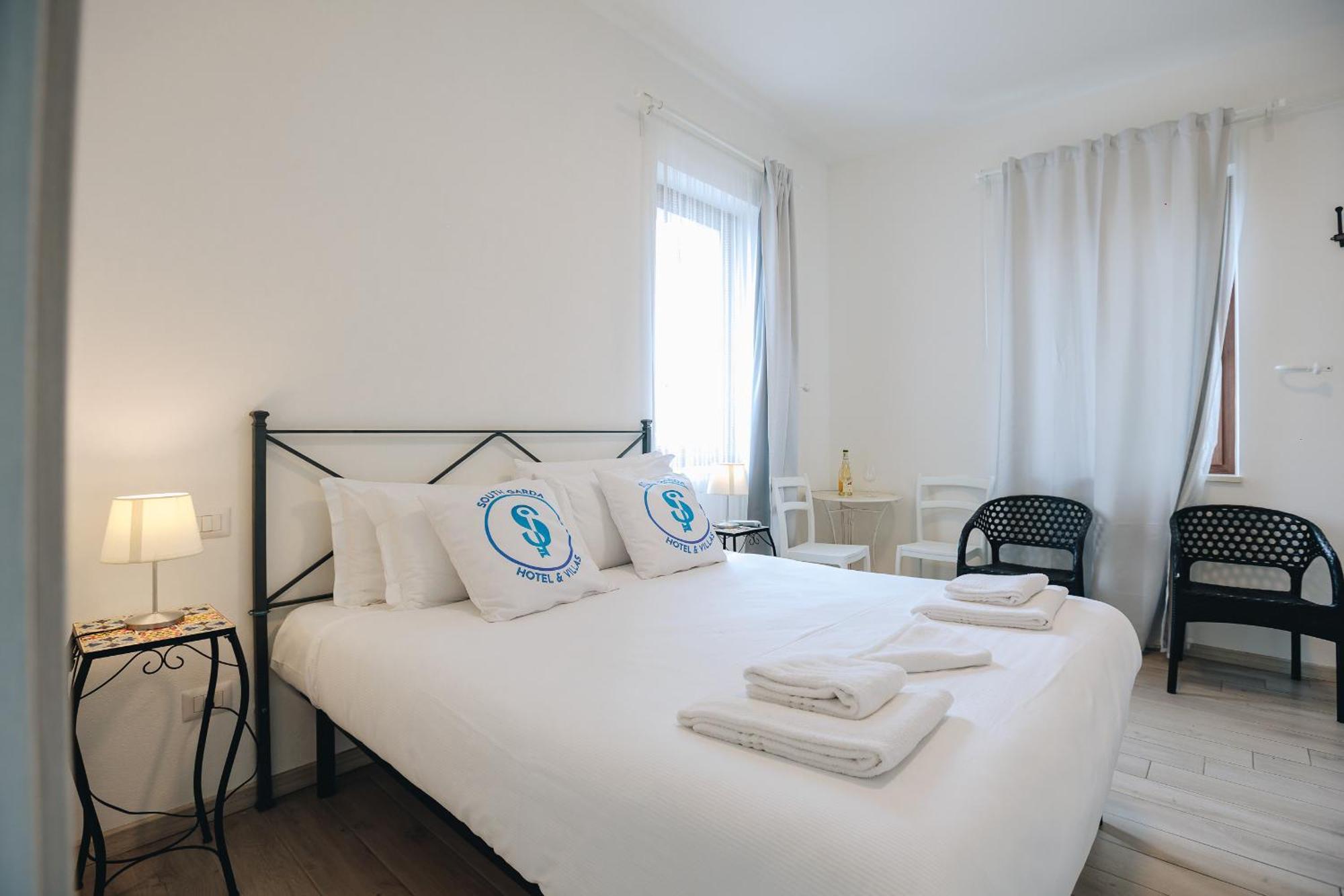 Sg Rooms - Casa Laura 페스키에라델가르다 외부 사진